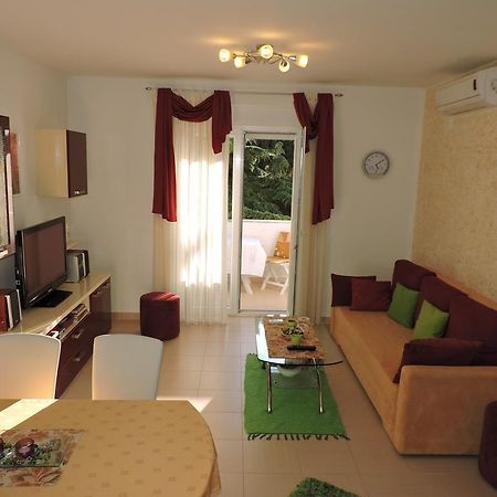 Apartman Legin Fažana Exterior foto